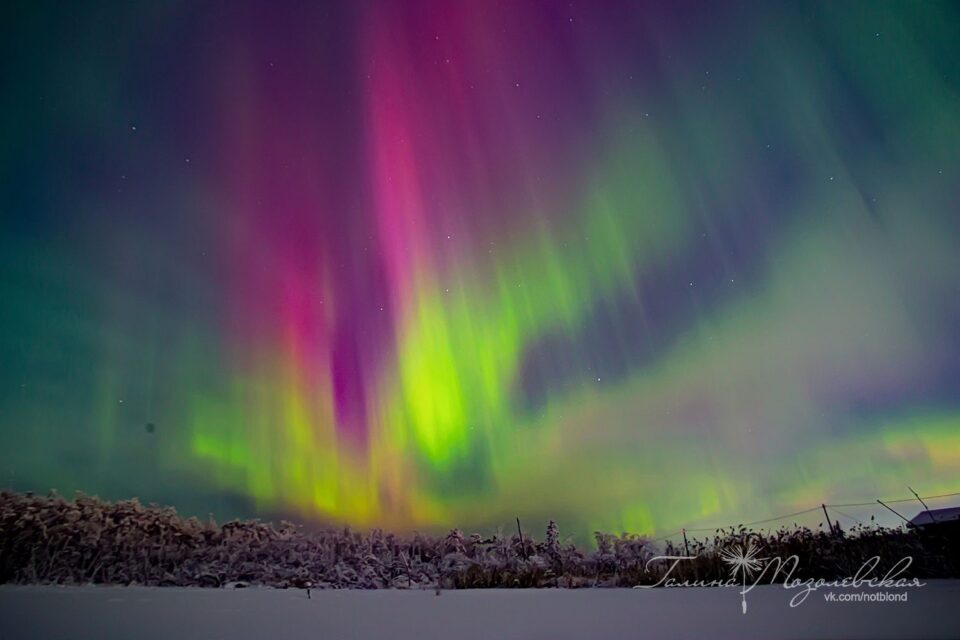 Переливы северного сияния засняли в окрестностях Якутска