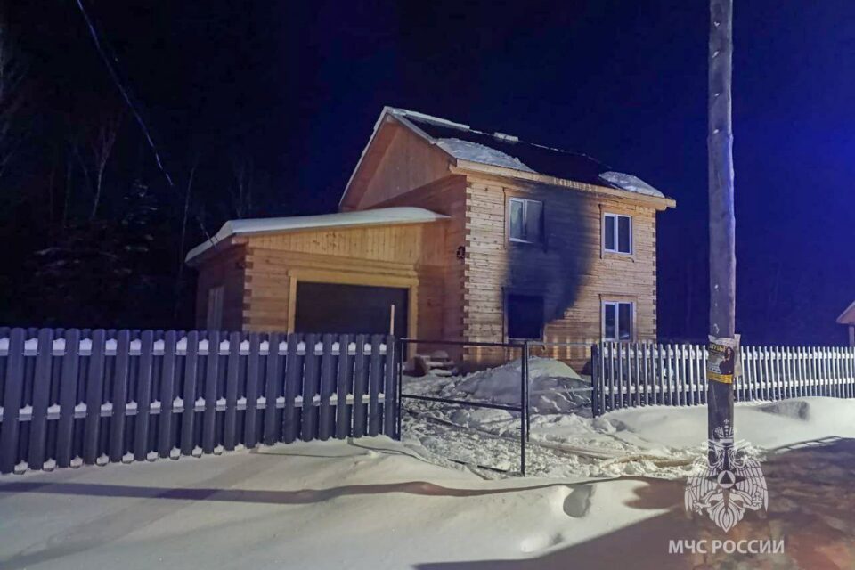 Тела пяти человек обнаружили на месте пожара в Якутии