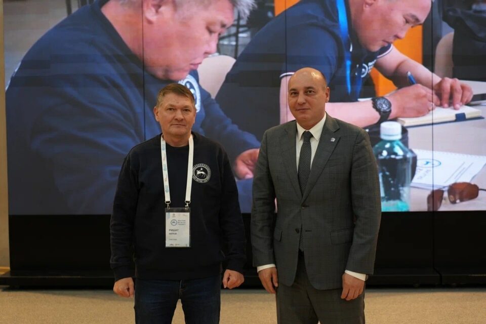 Глава Мирнинского района Александр Басыров — о значении кадровой программы «Якутия — Земля героев»