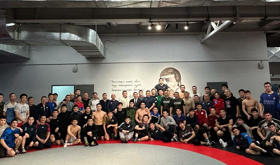 Леонид Спиридонов напутствовал сборную Якутии перед Кубком Ивана Ярыгина