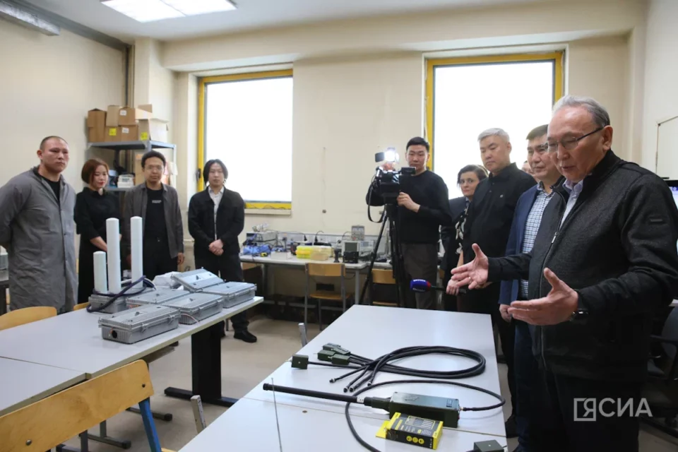 Андрей Федотов встретился с участниками проекта по разработке и сборке систем РЭБ для нужд СВО