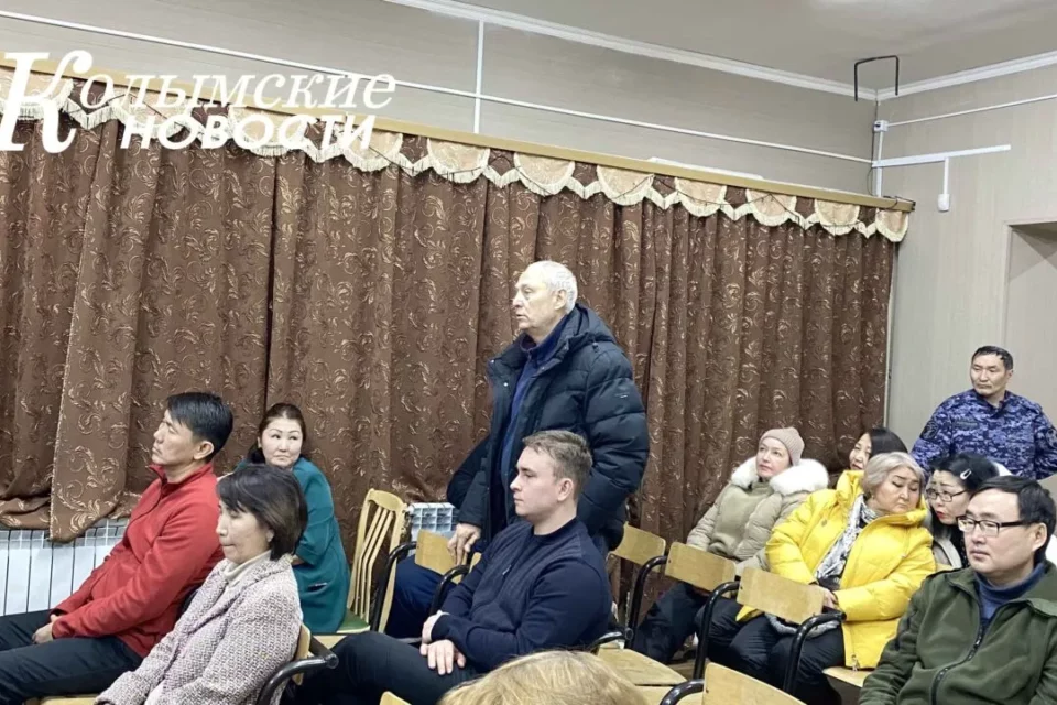 Отчет правительства Якутии стартовал в Верхнеколымском районе