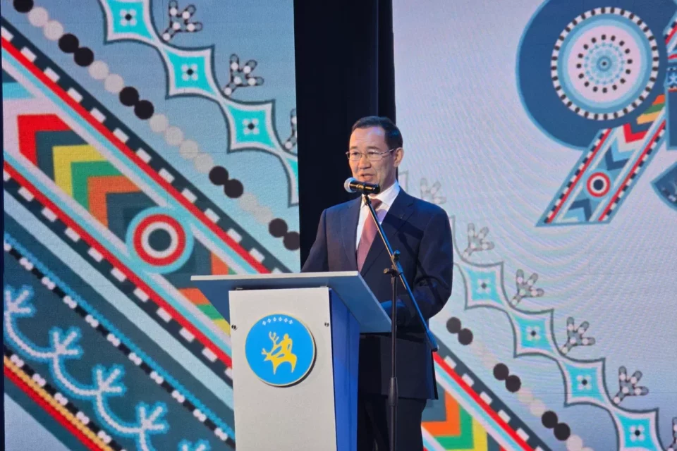 Айсен Николаев поздравил жителей Анабарского района с юбилеем