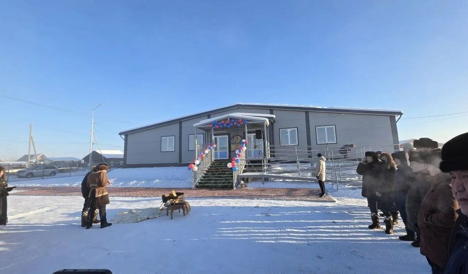 В селе Черкех Таттинского улуса открыли модульный спортзал