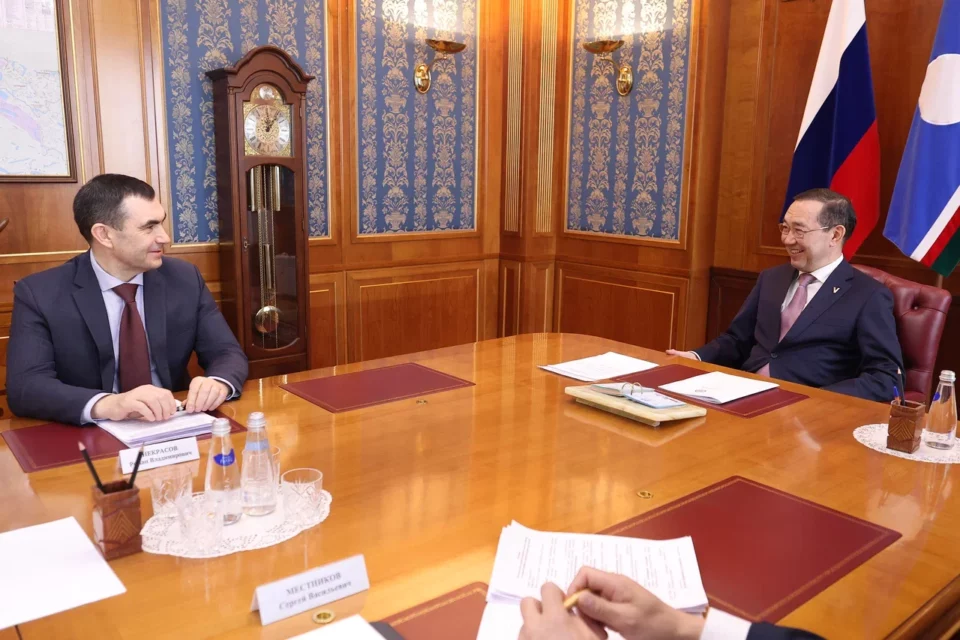 Айсен Николаев и Роман Некрасов обсудили вопросы развития сельского хозяйства