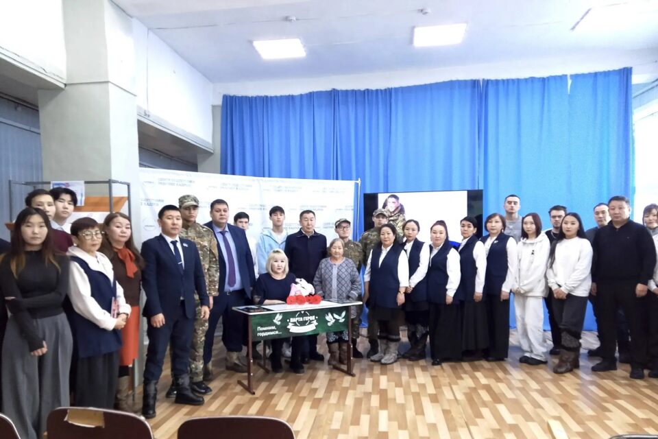 В Верхоянском районе Якутии открыли «Парту Героя» в память об участнике СВО