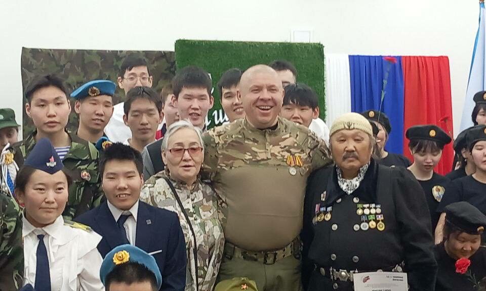 Участник СВО выступил судьей военно-спортивной игры «Зарница» в Якутии