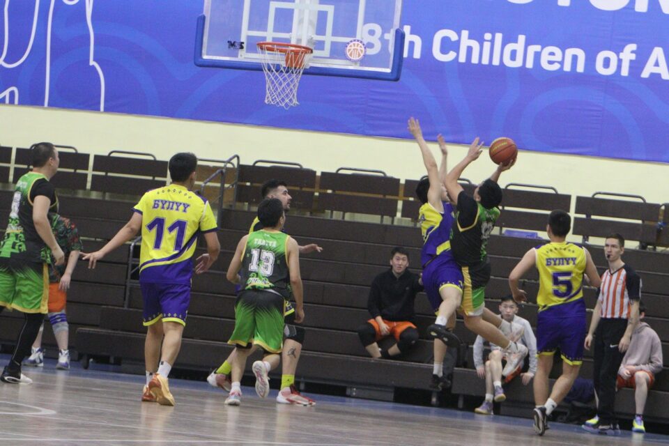 В Якутске выявили обладателей путёвок по баскетболу на Спортивные игры народов