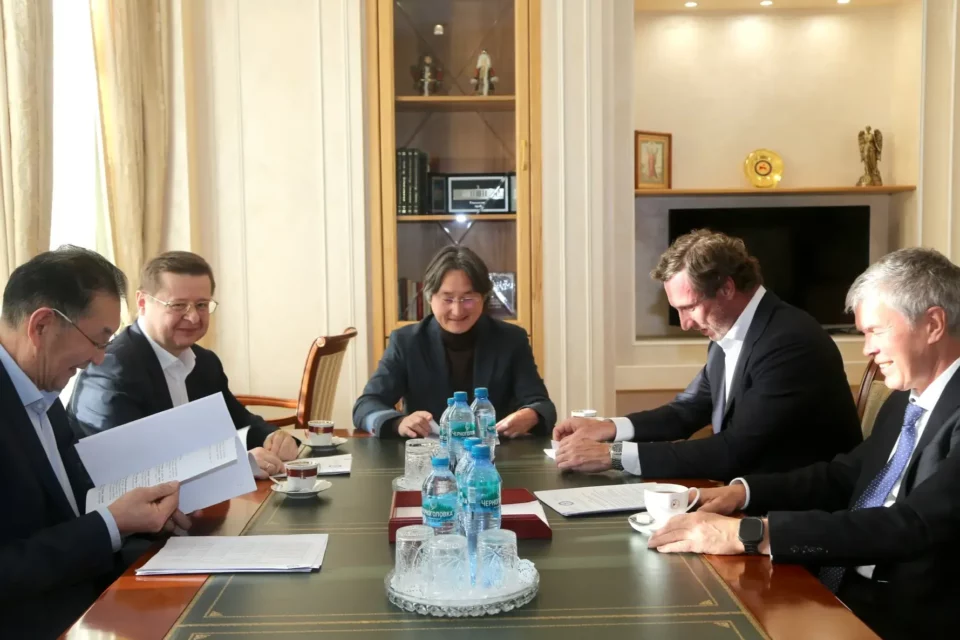 Джулустан Борисов провел заседание Набсовета Федерации волейбола Якутии