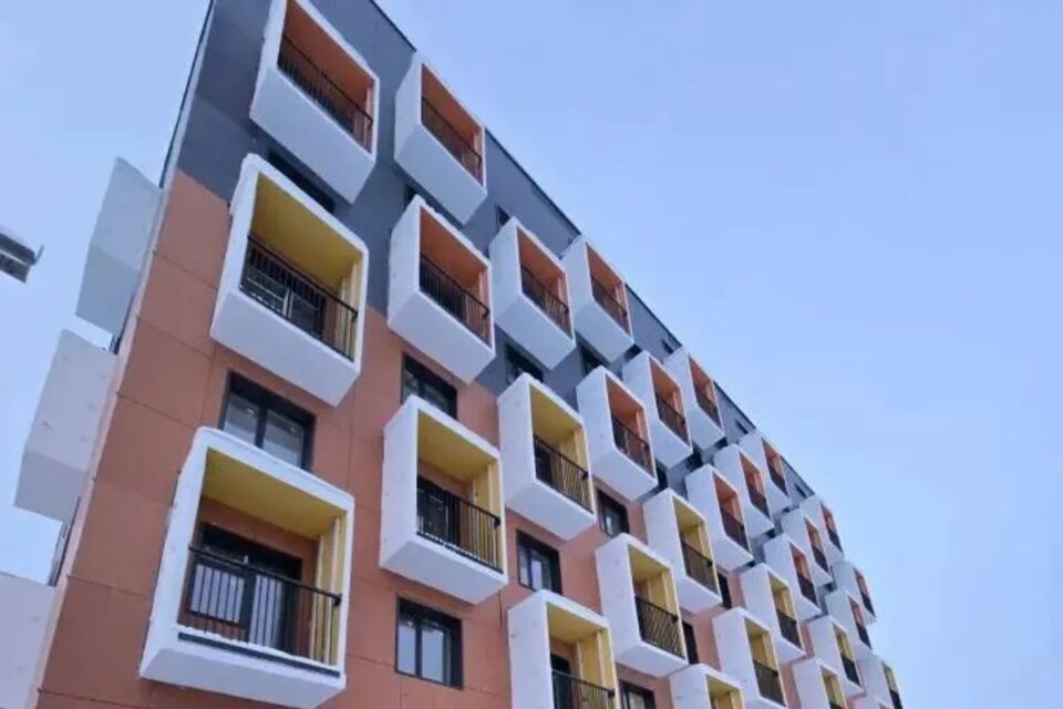 Строительная готовность общежития Жатайской судоверфи превысила 97%