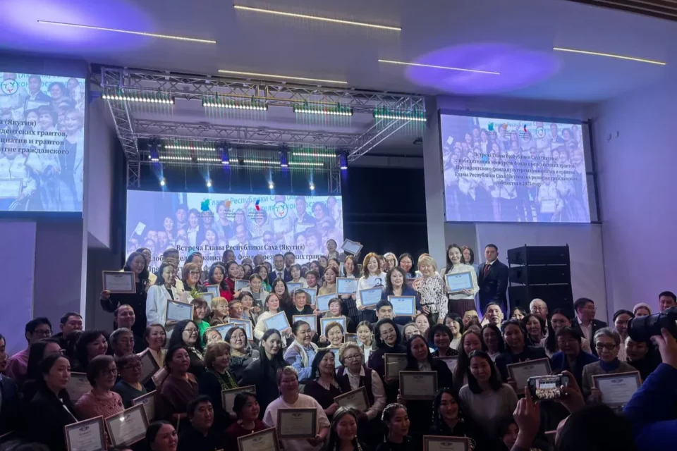 Якутия – чемпион по подаче заявок на гранты: победители встретились с Айсеном Николаевым