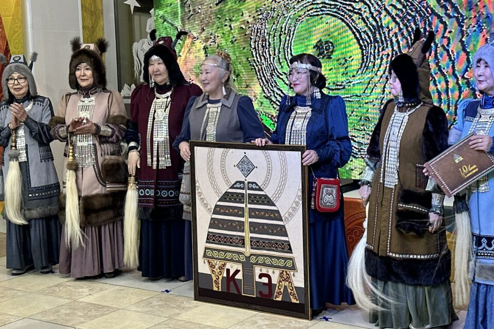 Ступени к совершенству: в Якутске отметили 10-летие объединения «Үктэл»