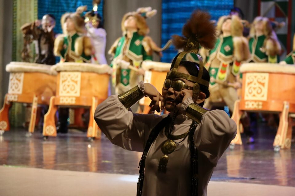 В Якутии состоялся торжественный вечер «Саха тыла саҕар кыыма»