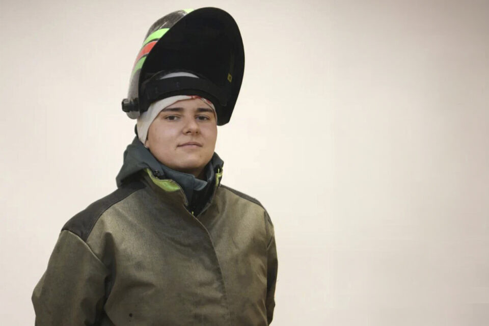 «Сварка учит терпению»: что рассказала о себе сварщик, дзюдоистка и студентка Юлия Бондарчук