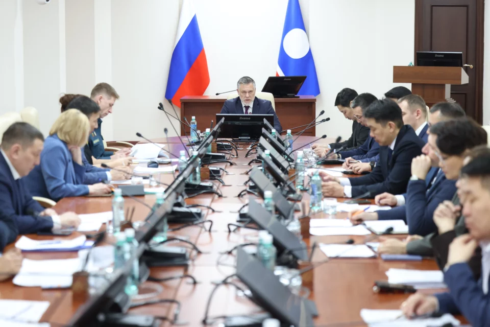 Более 17 тысяч человек задействуют в Якутии для безопасного пропуска весеннего половодья