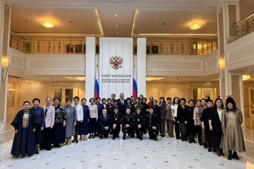 Сахамин Афанасьев: «В Год единства народов России важно поддерживать мастеров, сохранять традиции»