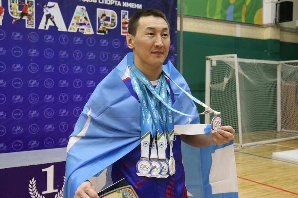 Верхоянский многоборец Петр Прудецкий во второй раз завоевал золото чемпионата Якутии