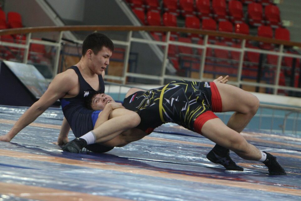 Международный турнир Романа Дмитриева начался в Якутске