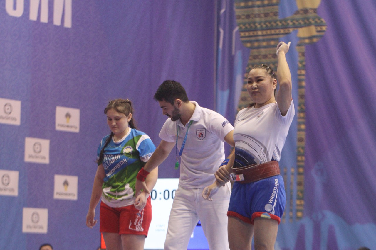 мас-рестлинг