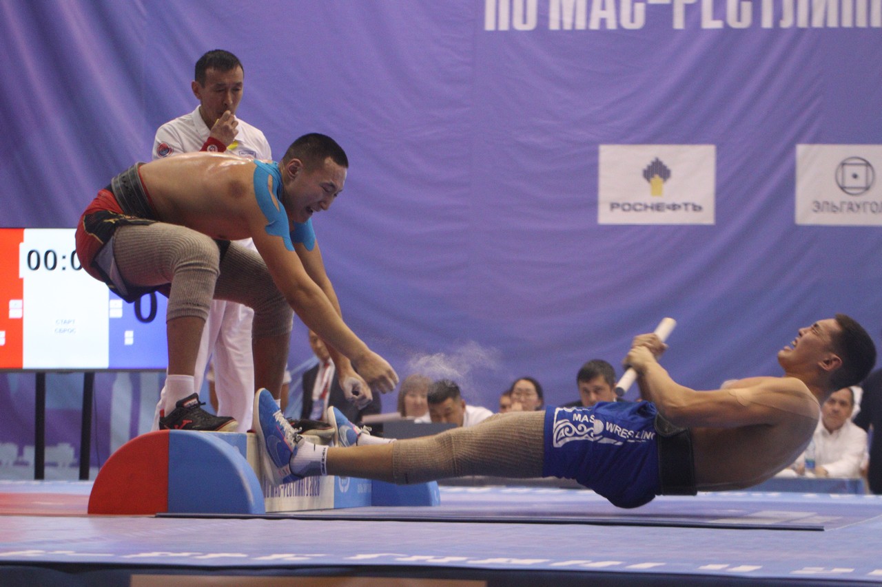 мас-рестлинг