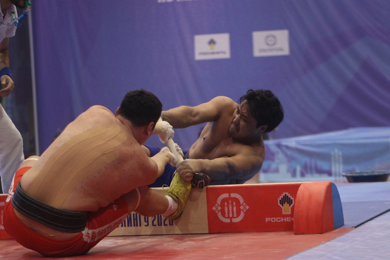 мас-рестлинг