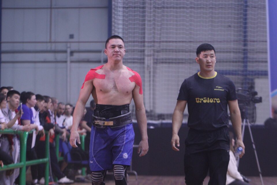 Мас-рестлер Василий Захаров: «С Дьулустаном Ноговицыным не боролся даже на тренировках»