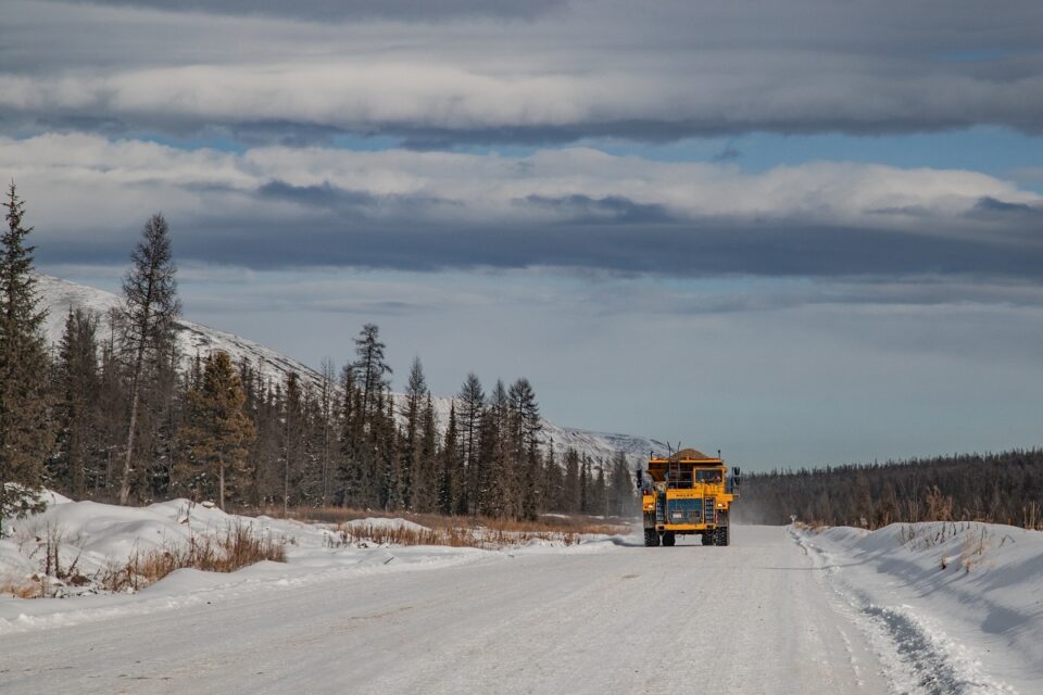 На золотых месторождениях в Олекминском районе Якутии запустили pLTE
