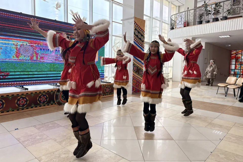 В Якутске открылась выставка народных промыслов «Мир Арктики»