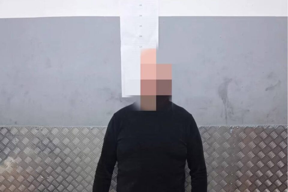 Полиция Якутска установила личность обнаженного мужчины