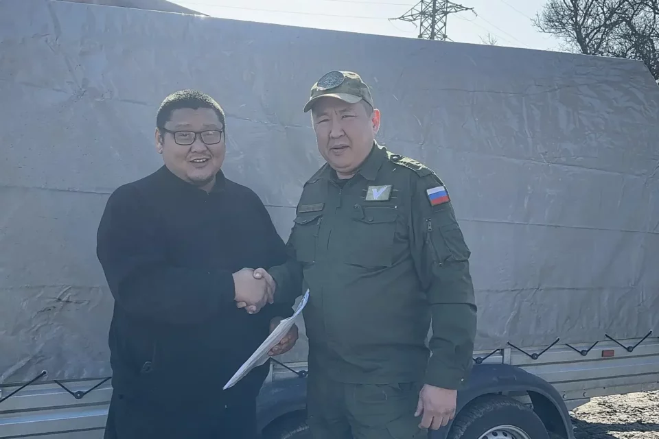 340 посылок доставили участникам СВО сотрудники опорных пунктов Якутии за неделю