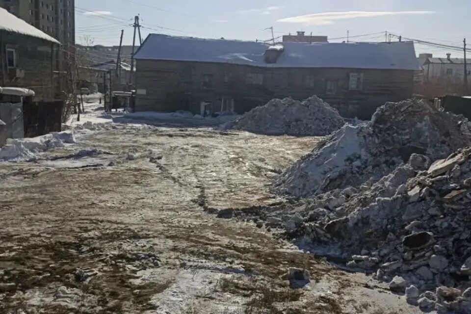 В управе Строительного округа рассказали о санитарном состоянии 17-го квартала Якутска