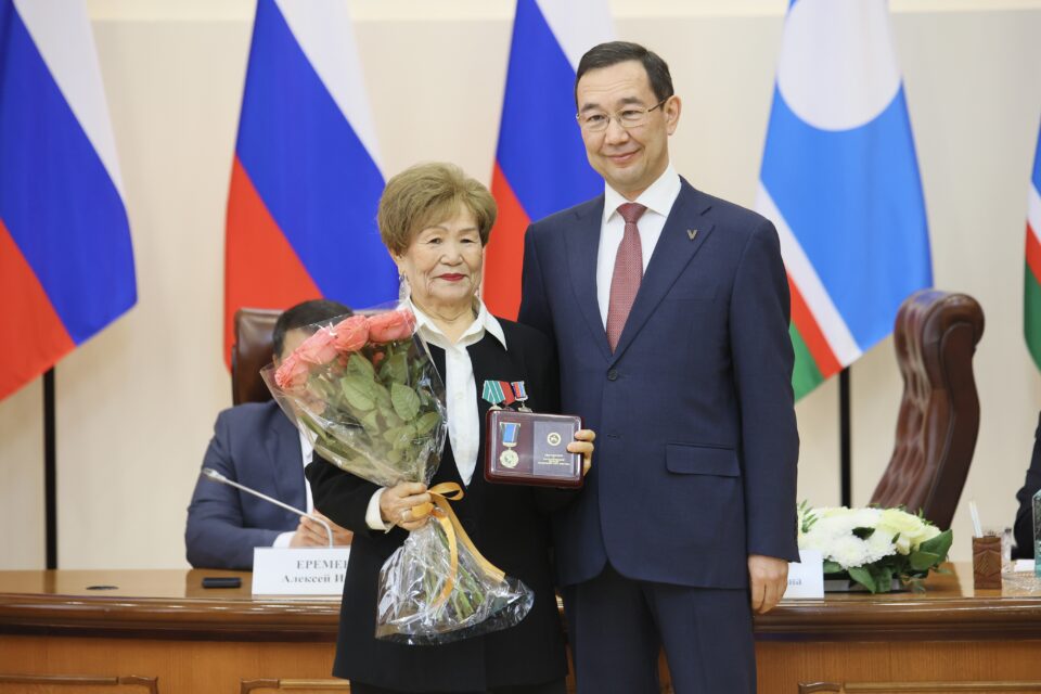 В Якутии отметили 25-летие образования Высшего Совета старейшин региона