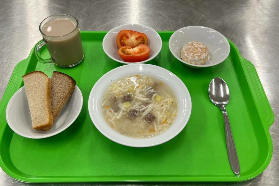 От стоимости до меню: как устроено школьное питание в Якутске
