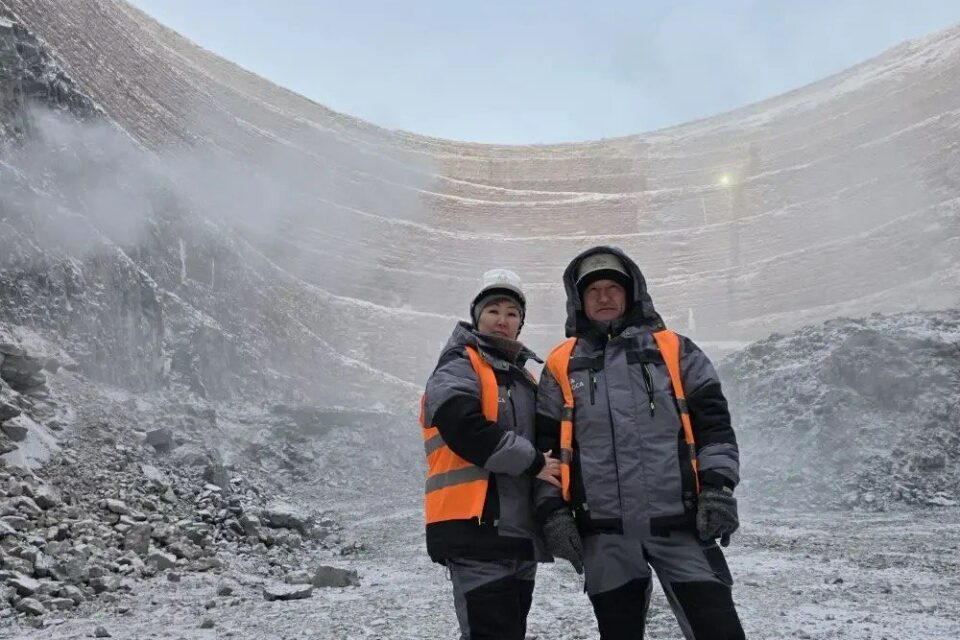 Хранительницы алмазного огня: как работа женщин делает АЛРОСА сильнее