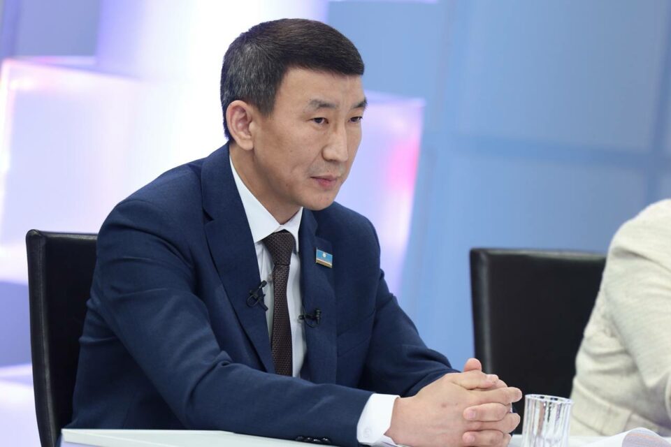 Творческие коллективы Якутии получат поддержку