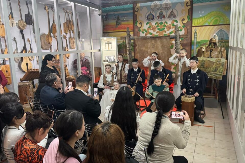 В Якутске прошел вечер памяти, посвященный мастерам Мохначевским