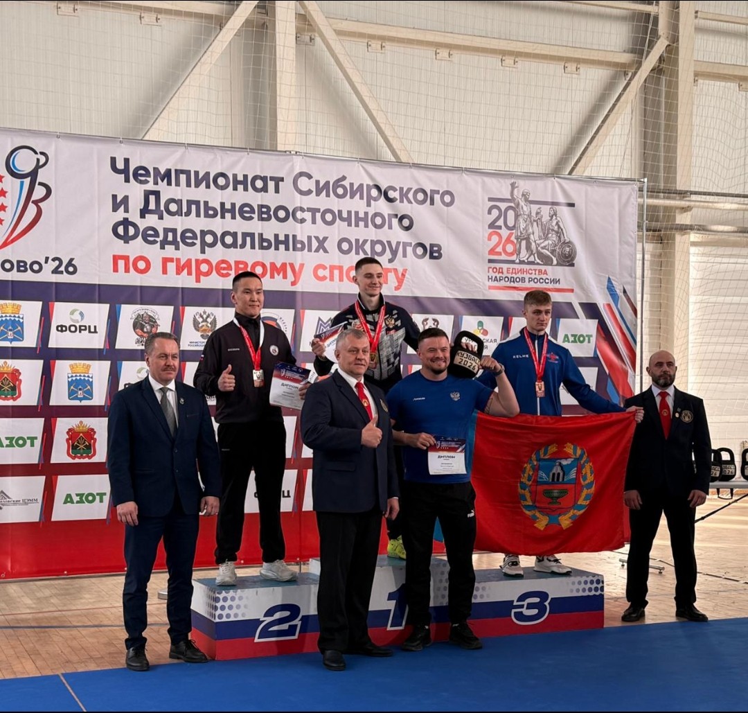 Владимир Олёнов