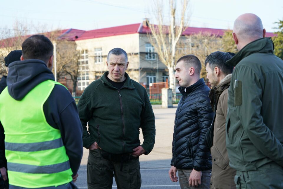 Юрий Трутнев проверил работу якутских специалистов в Докучаевске