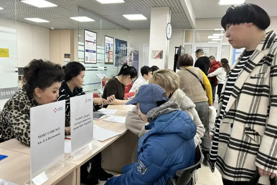 Кадровый центр помог трудоустроиться 17 якутянам с инвалидностью