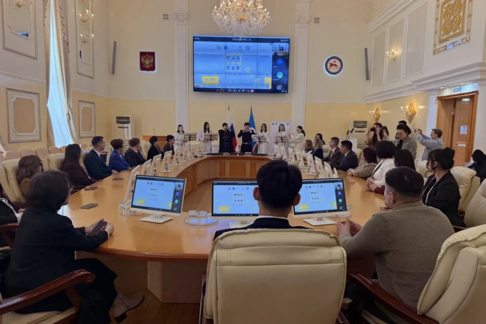 Десять преподавателей участвуют в финале регэтапа всероссийского конкурса «Мастер года»