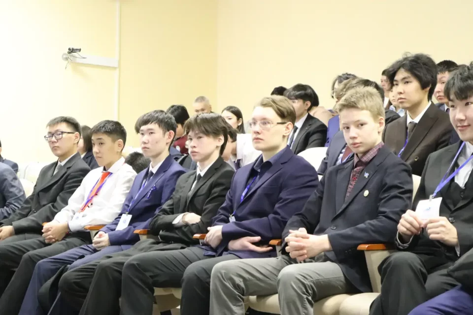 В Якутске завершился конкурс «Будущий дипломат-2026»
