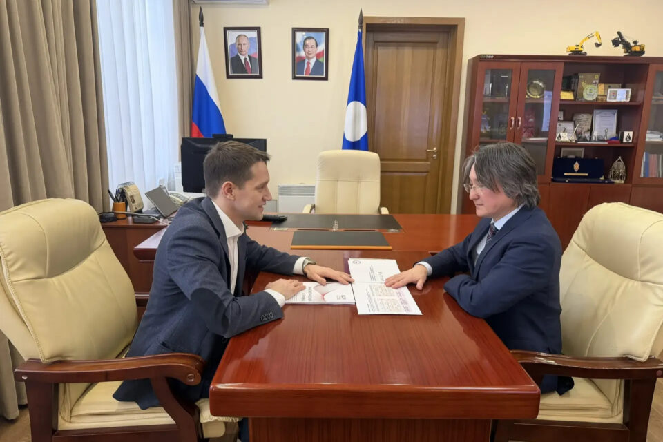 Джулустан Борисов провёл встречу с и. о. главы Нерюнгринского района Максимом Терещенко