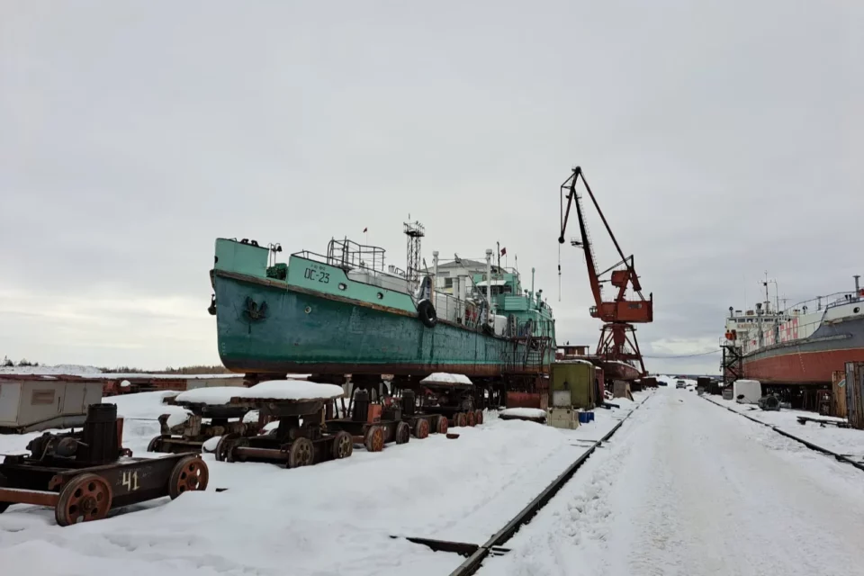 Жатайский судоремонтный завод отремонтировал 40 судов в 2026 году