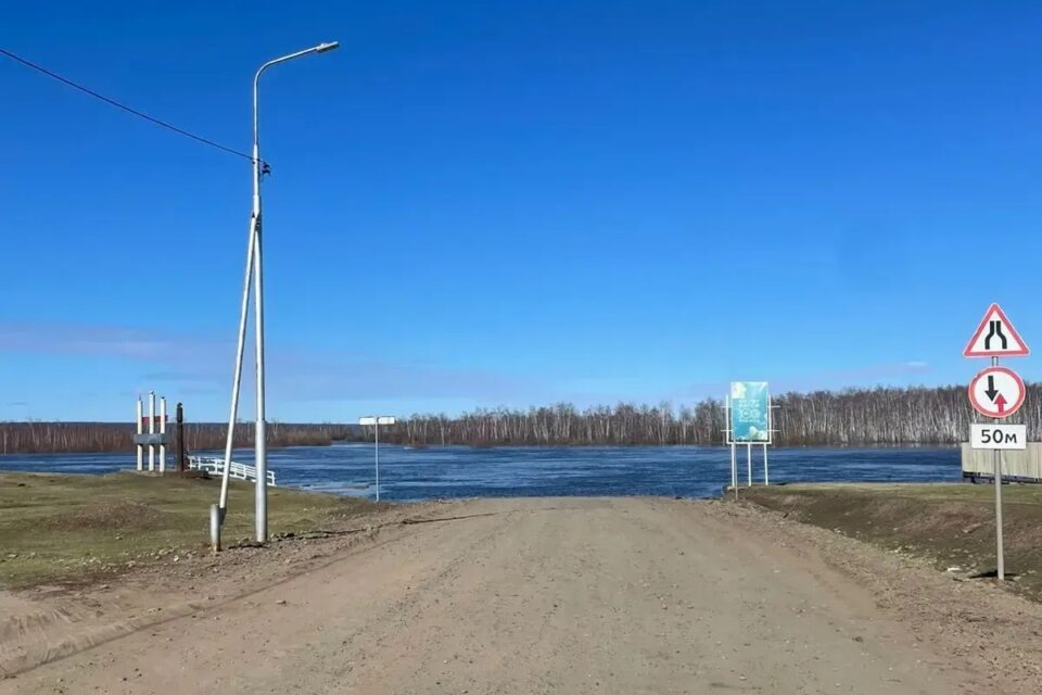 В Якутии закрыли два участка дороги «Борогон» из-за перелива воды