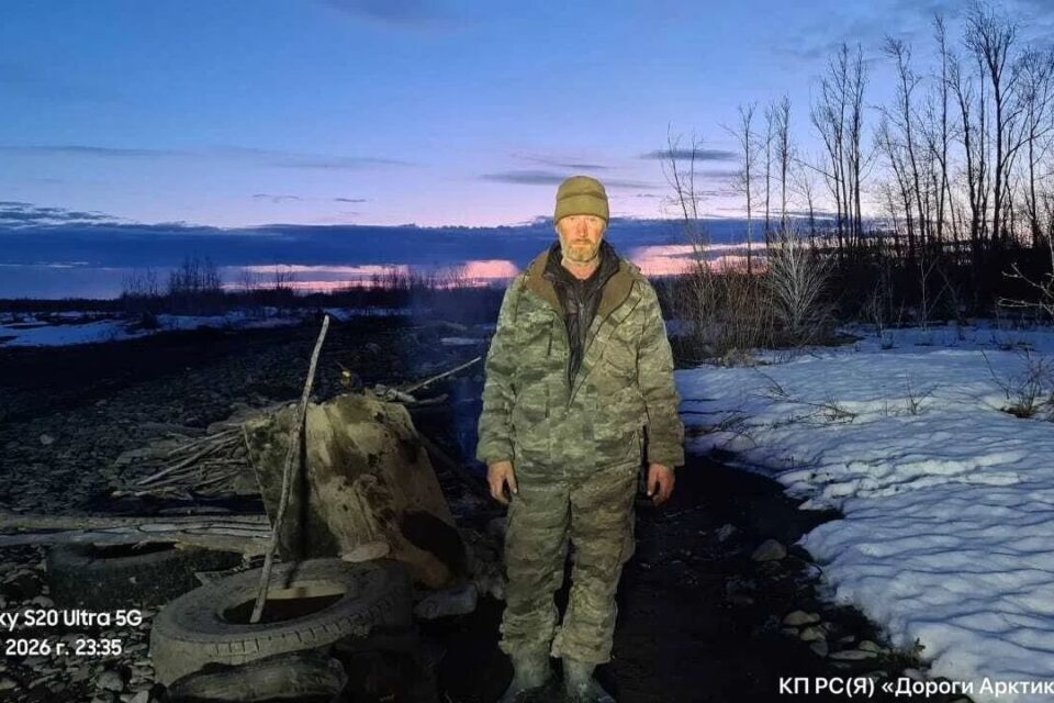 «Пришлось выживать»: история водителя, застрявшего на автозимнике в Якутии