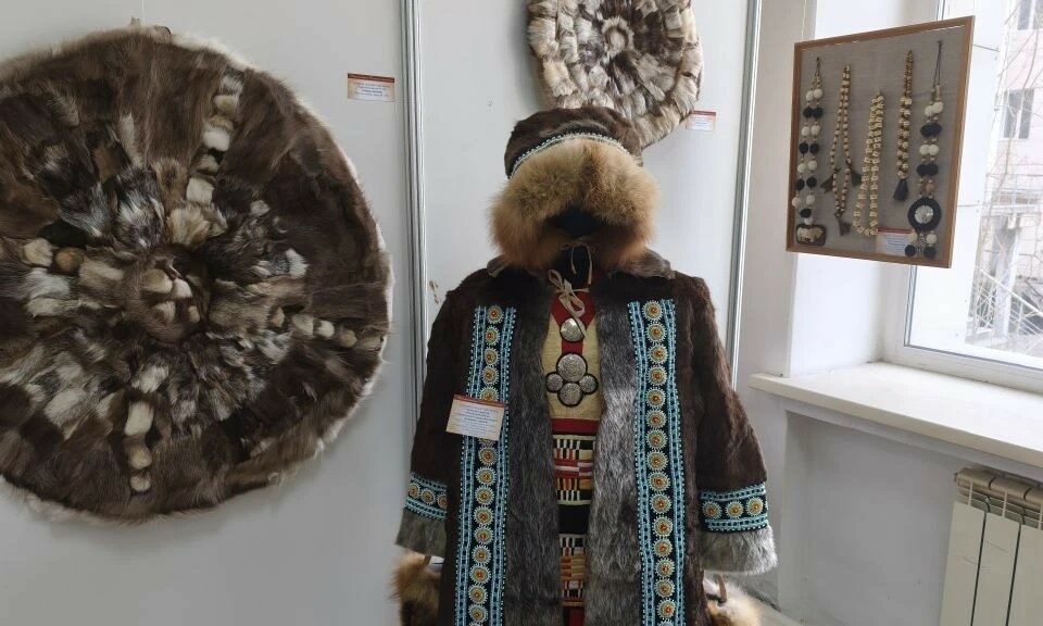 Выполненные по старинным технологиям работы представлены на выставке Евдокии Булатовой