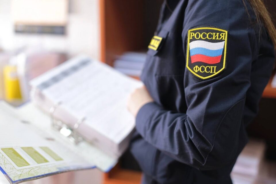 В Якутии арестована квартира злостной неплательщицы алиментов