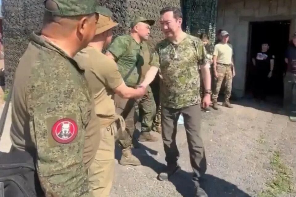 Бойцы на передовой гордятся поддержкой якутян