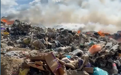 В Якутске горит городской полигон
