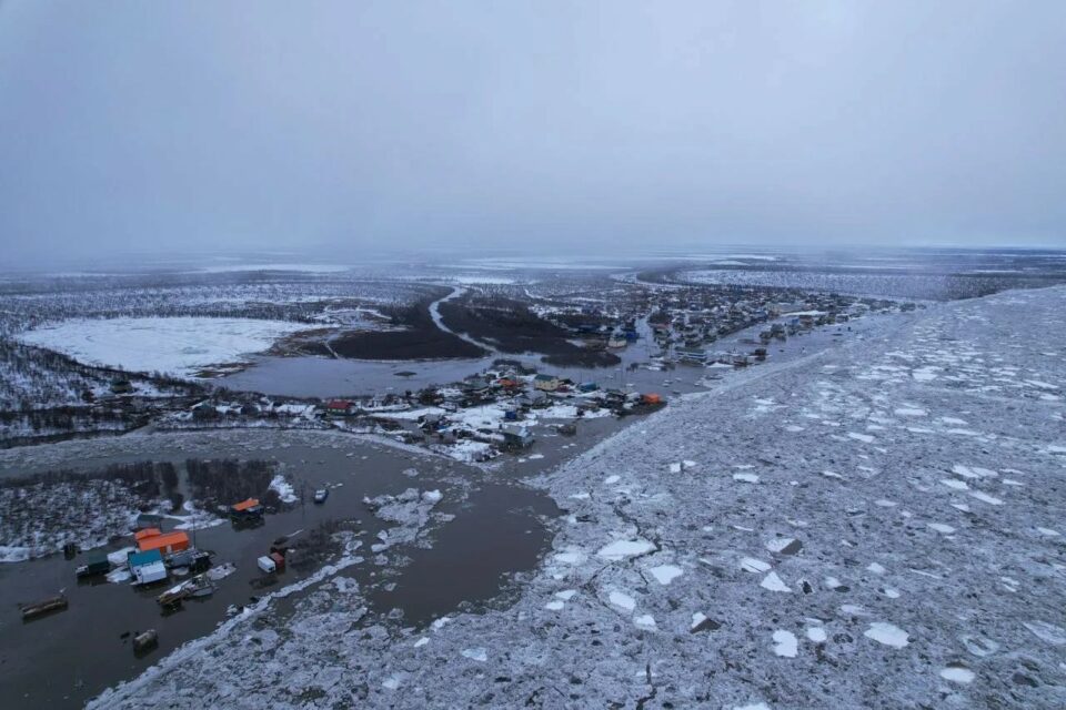 Взрывные работы на реке проведут в Усть-Янском районе Якутии